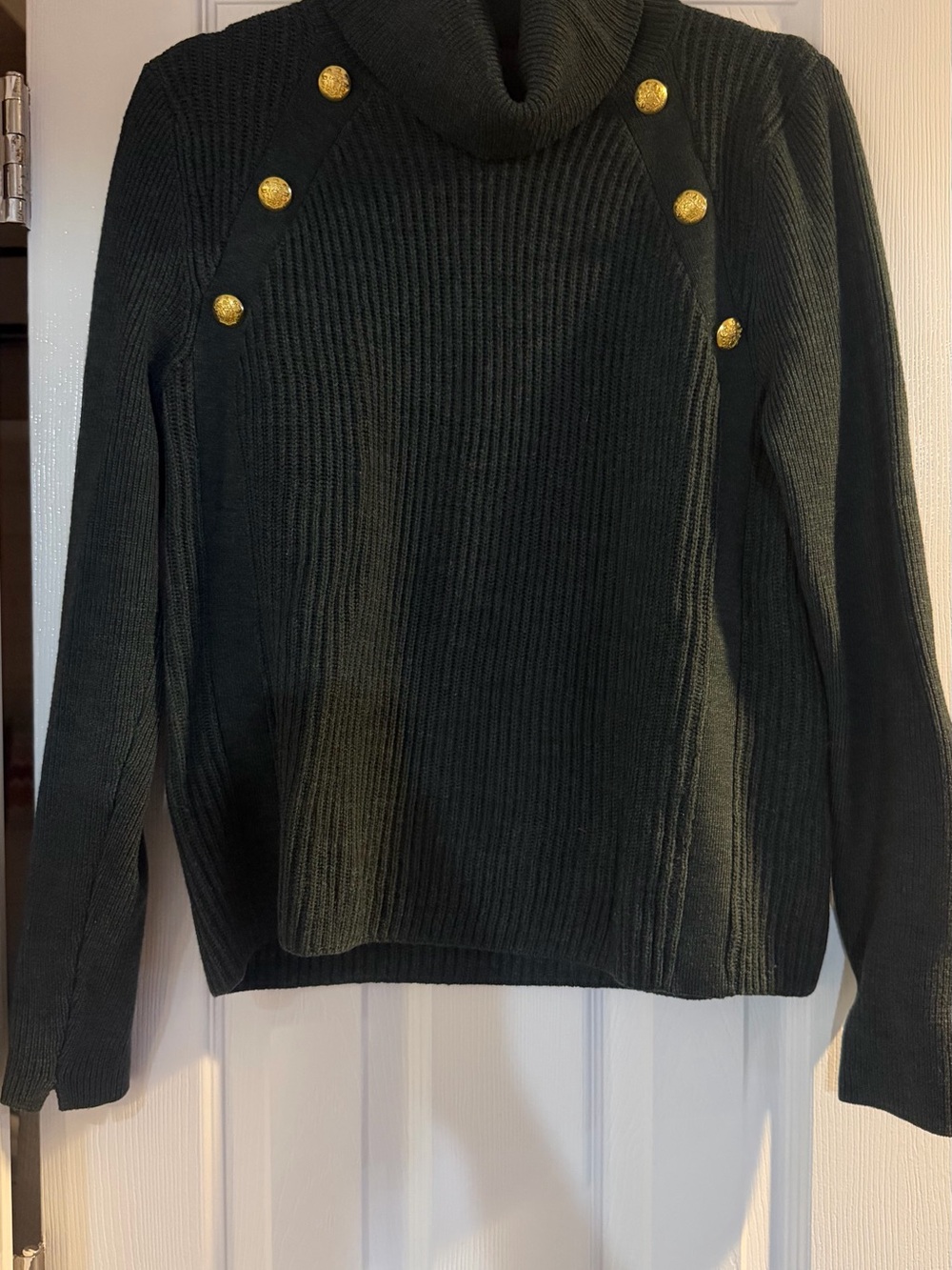 🍁Veronica Beard 🍁Forest Green Wool Turtleneck Sweater with Gold Buttons - Picture 3 of 4
